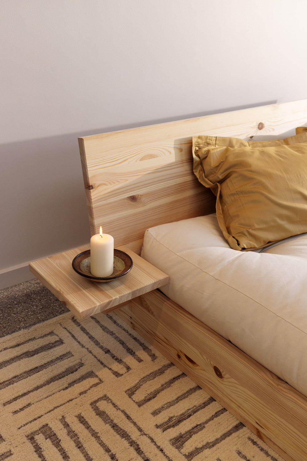 LATCH BED