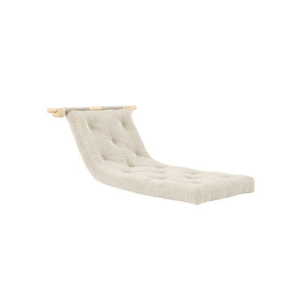 HOOKED SLEEPER CHAIR
