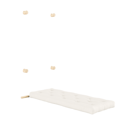 HOOKED SLEEPER CHAIR