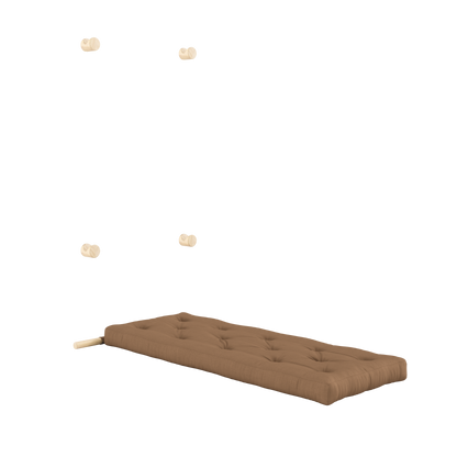 HOOKED SLEEPER CHAIR