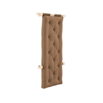 HOOKED SLEEPER CHAIR