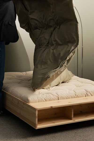 MERGE BED