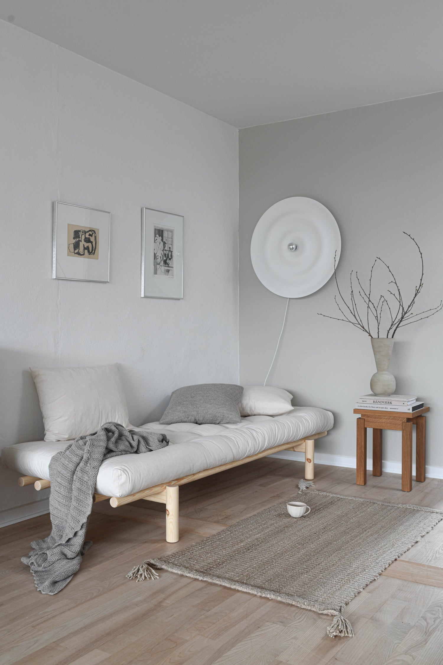 PACE DAYBED